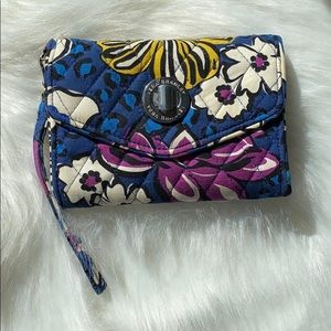 Vera Bradley African Violet Wristlet wallet